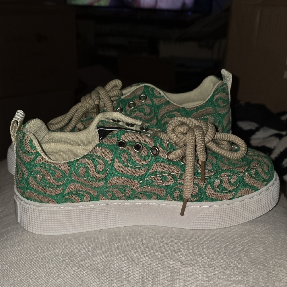 Green Canvas Sneakers with White Soles - Picture 3 of 3